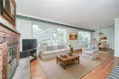 215 Acton Avenue, Toronto, On M3h 4h8