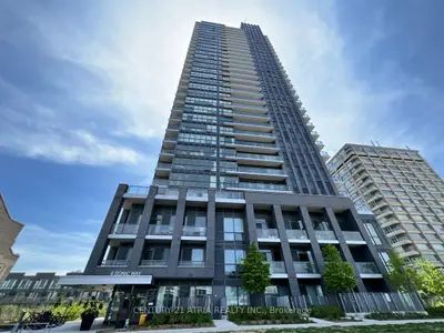 6 Sonic Way N1107, Toronto, On M3c 0p1