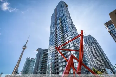 25 Telegram Mews 4310, Toronto, On M5v 3z1
