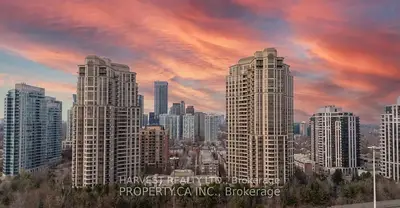 80 Harrison Garden Boulevard 1015, Toronto, On M2n 7e3