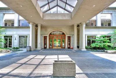 80 Harrison Garden Boulevard 1015, Toronto, On M2n 7e3