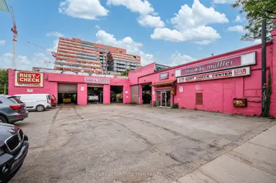 475/477 King Street E, Toronto, On M5a 1l6