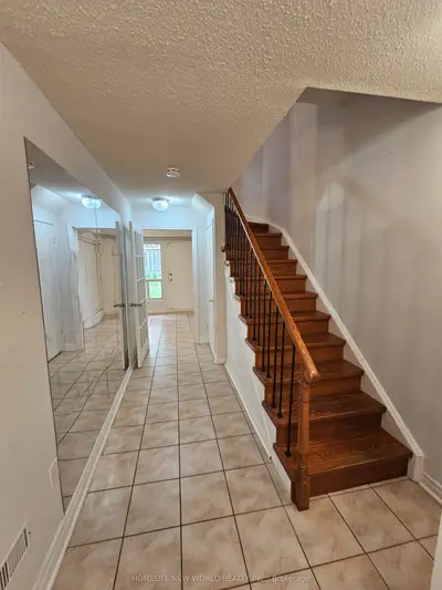 36 Thimble Berry Way, Toronto, On M2h 3k7
