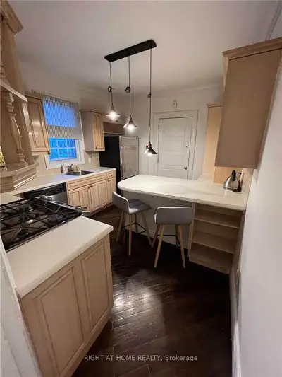 291 Ontario Street 5, Toronto, On M5a 2v8