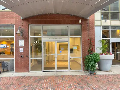 39 Parliament Street 716, Toronto, On M5a 4r2