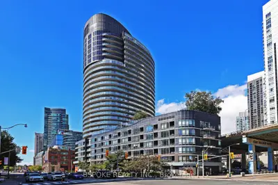 38 Dan Leckie Way 2207, Toronto, On M5v 2v6