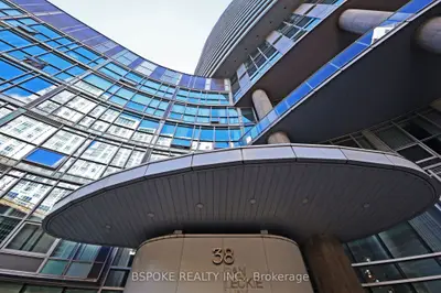 38 Dan Leckie Way 2207, Toronto, On M5v 2v6