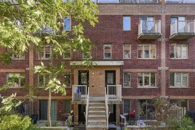 11 Ruttan Street 225, Toronto, On M6p 0a1