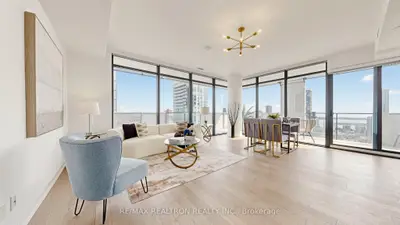 20 Lombard Street 3403, Toronto, On M5c 0a7