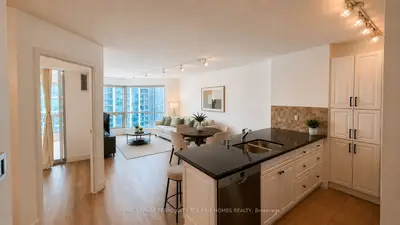 10 Yonge Street 2604, Toronto, On M5e 1r4