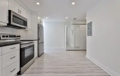 995 Bloor Street W 3rd Lvl, Toronto, On M6h 1m1