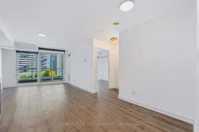 33 Bay Street 1502, Toronto, On M5j 2z3