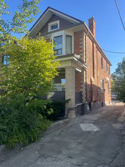 7 Blandford Street Basement, Toronto, On M6e 3a6