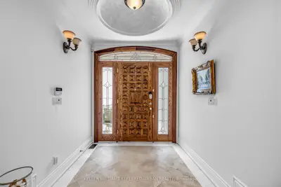 158 Owen Boulevard, Toronto, On M2p 1g7