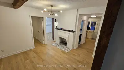 233 Ellerslie Avenue Main, Toronto, On M2n 1y3
