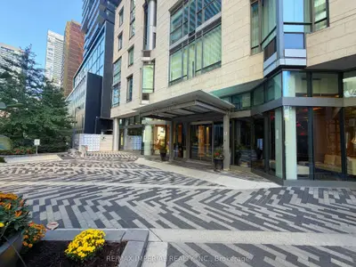 45 Charles Street E 4011, Toronto, On M4y 0b8
