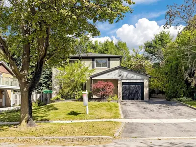 35 Rochelle Crescent, Toronto, On M2j 1y3