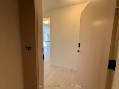 280 Dundas Street W 512, Toronto, On M5t 0e3