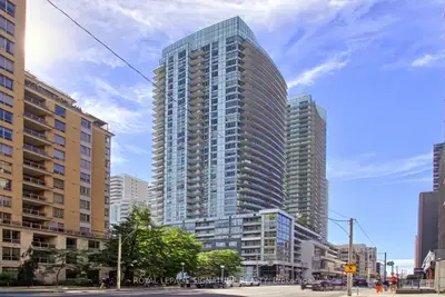 98 Lillian Street 1812, Toronto, On M4s 0a5