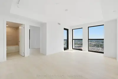 25 Frederick Todd Way 1810, Toronto, On M4g 0e8