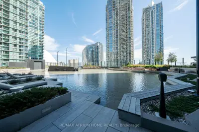 3 Concord Cityplace Way 4510, Toronto, On M5v 0x4