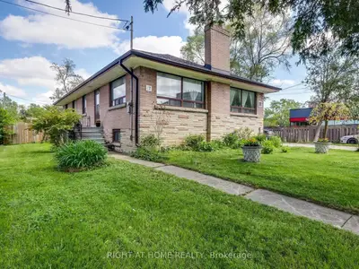 17 Bryant St Street (basement), Toronto, On M3h 4z8