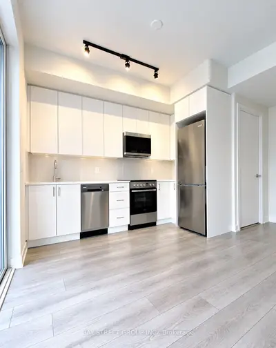 15 Ellerslie Avenue 1503, Toronto, On M2n 0l7