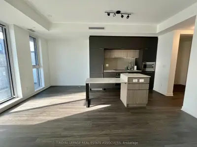 185 Alberta Avenue 409, Toronto, On M6c 1c5