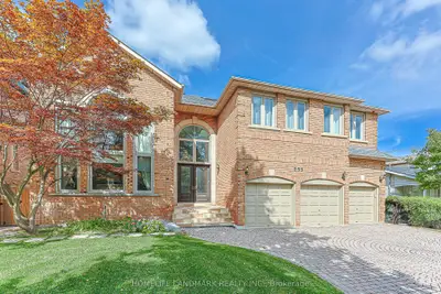 252 Dunview Avenue N, Toronto, On M2n 4j2