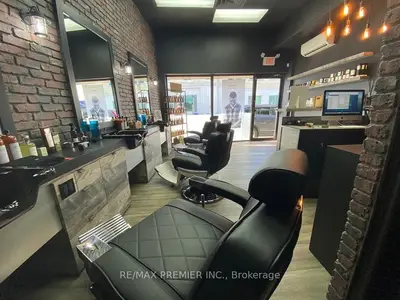 7 Erskine Avenue, Toronto, On M4p 2e7
