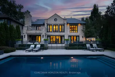 33 Green Valley Road, Toronto, On M2p 1a4