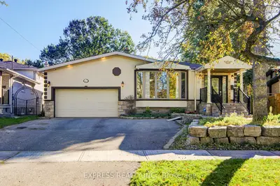 42 Gatehead Road, Toronto, On M2j 2p5