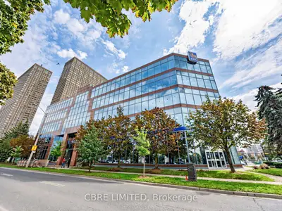 65 Overlea Boulevard 420a, Toronto, On M4h 1p1