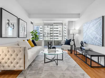 23 Hollywood Avenue 1807, Toronto, On M2n 7l8