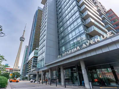 4k Spadina Avenue 1515, Toronto, On M5v 3y9