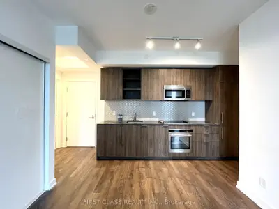 50 Ordnance Street 1401, Toronto, On M6k 0c9