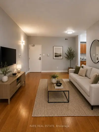 249 Augusta Avenue 202, Toronto, On M5t 2c2