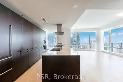 180 University Avenue 3505, Toronto, On M5h 0a2