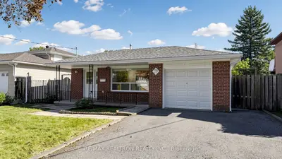 23 Lesgay Crescent, Toronto, On M2j 2h9