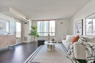 260 Doris Avenue 1210, Toronto, On M2n 6x9