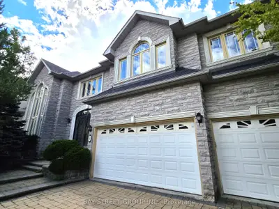 58 Bowan Court, Toronto, On M2k 3a7