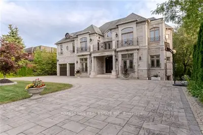 4 Fifeshire Road, Toronto, On M2l 2g5