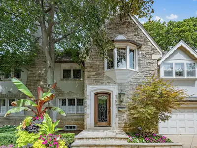 9 Ormsby Crescent, Toronto, On M5p 2v2