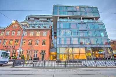 560 King Street W 419, Toronto, On M5v 1m3