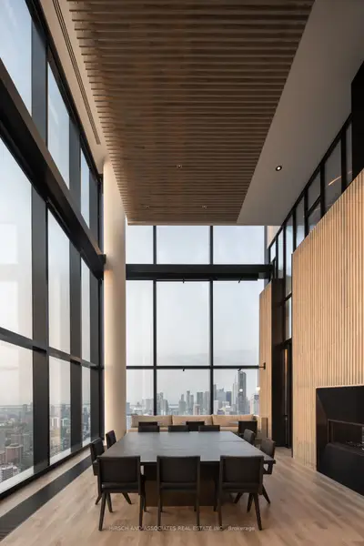 55 Charles Street E 809, Toronto, On M4y 0j1