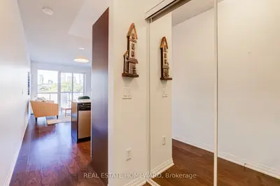 1 Cole Street 412, Toronto, On M5a 4m2