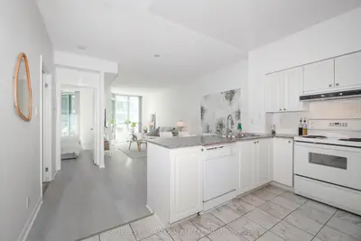 230 Queens Quay W 1815, Toronto, On M5j 2y7