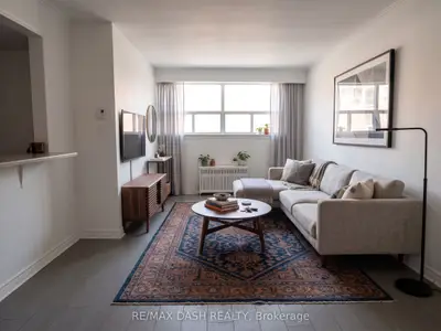 50 Neptune Drive B1, Toronto, On M6a 1x1