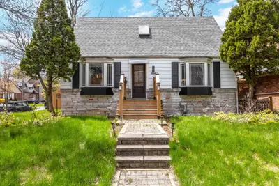 310 Senlac Road, Toronto, On M2r 1r1