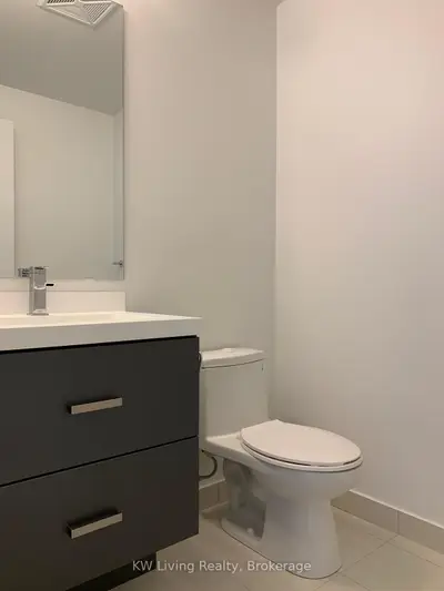 50 Wellesley Street E 4008, Toronto, On M4y 0c8